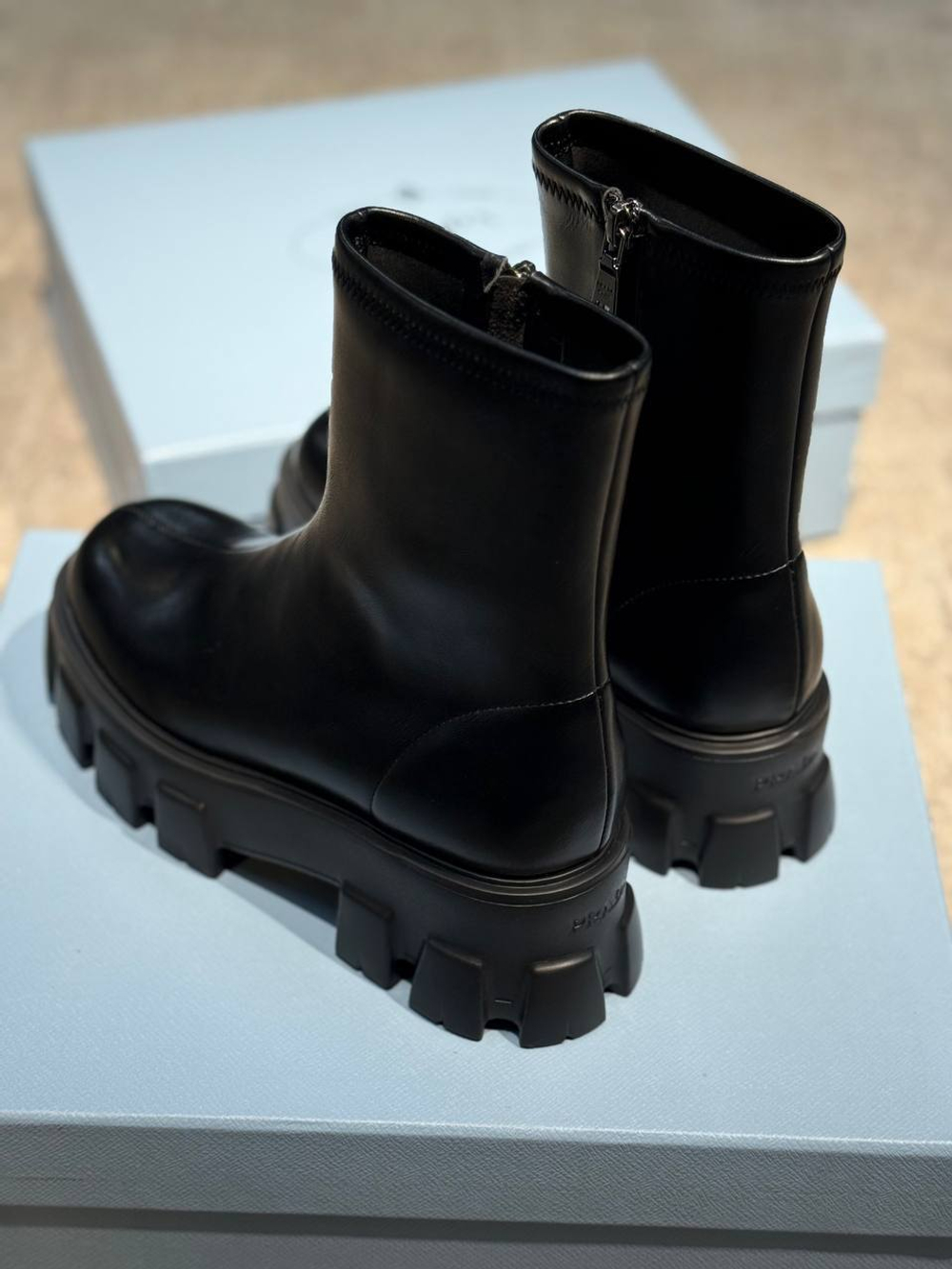 Ботинки Prada