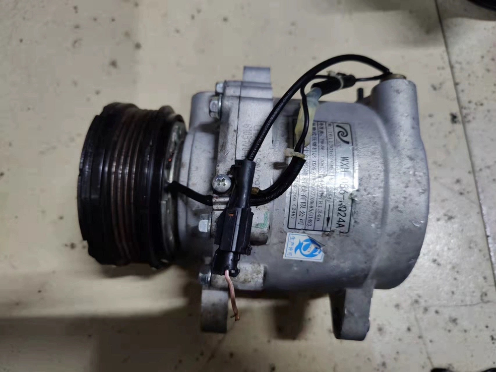 Компрессор кондиционера Changan Oushang 1.3/1.5, Ruixing M80, Shenqi T10