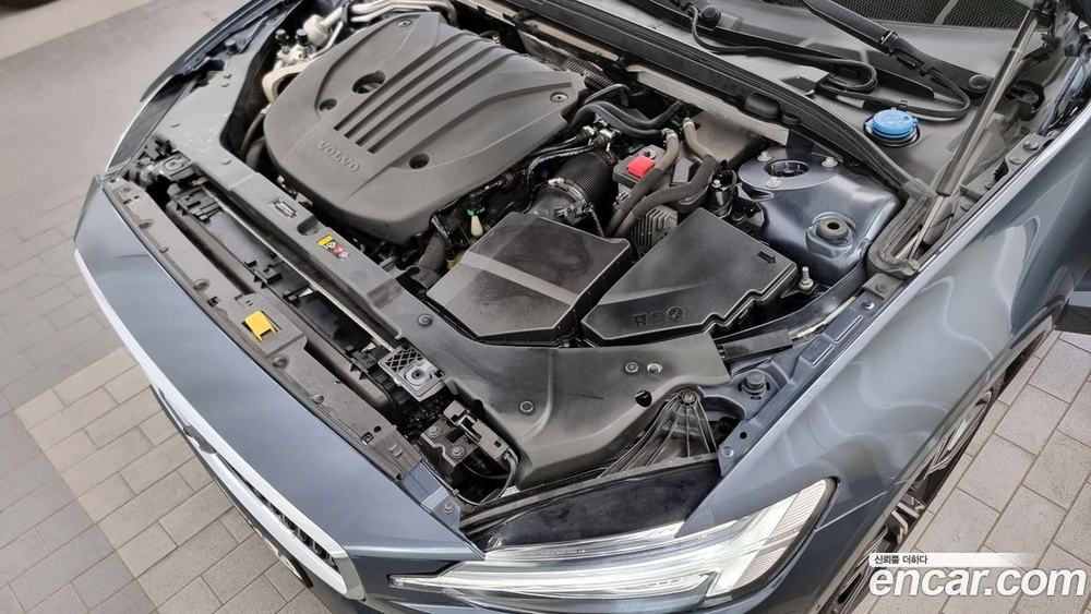 Volvo S60 3 Generation B5 Inscription (01.2021)