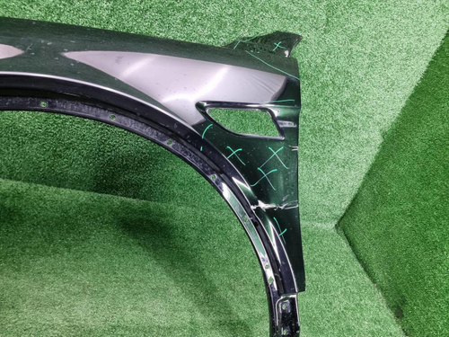 Крыло переднее левое Bentley Bentayga (2015-2020)