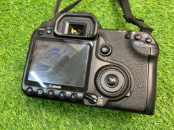 Canon EOS 40D 11.000 кадров