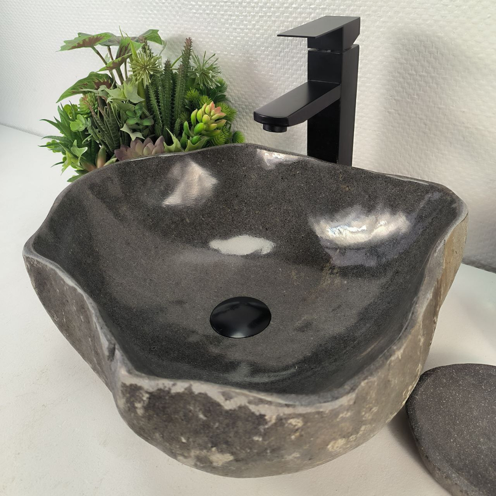 Раковина из речного камня RS-65190 42*38*15 0861