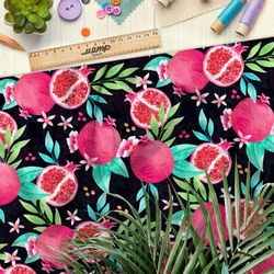 Ткань дюспо розовые гранаты на чёрном фоне