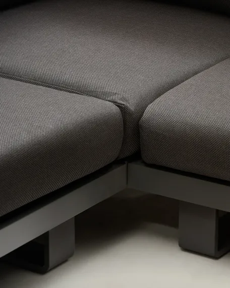 Пятиместный угловой диван и стол Tosqueta из массива тика и алюминия