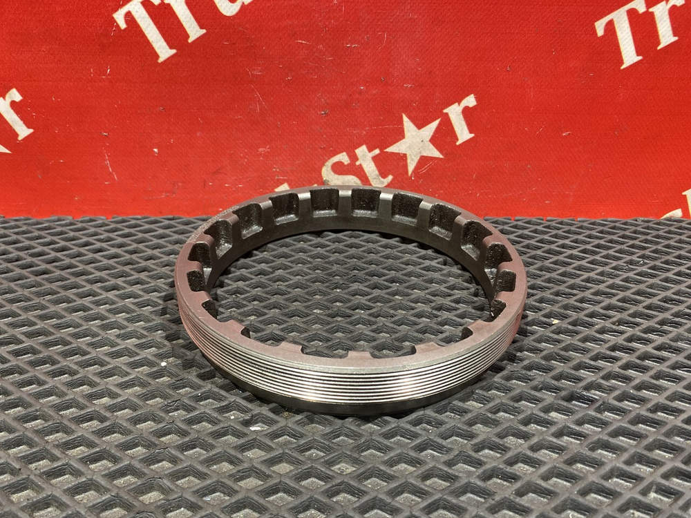 Регулировочная гайка правая 2023г