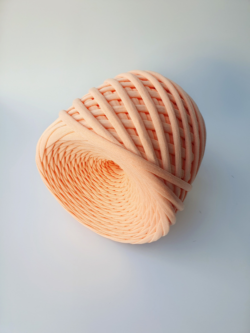 Персик трикотажная пряжа