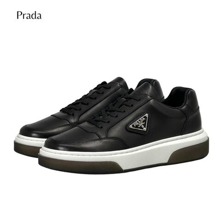 Кроссовки Prada