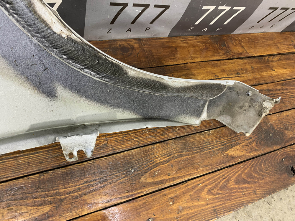 Крыло переднее левое Lada Largus 21-нв Б/У Оригинал 8450013081