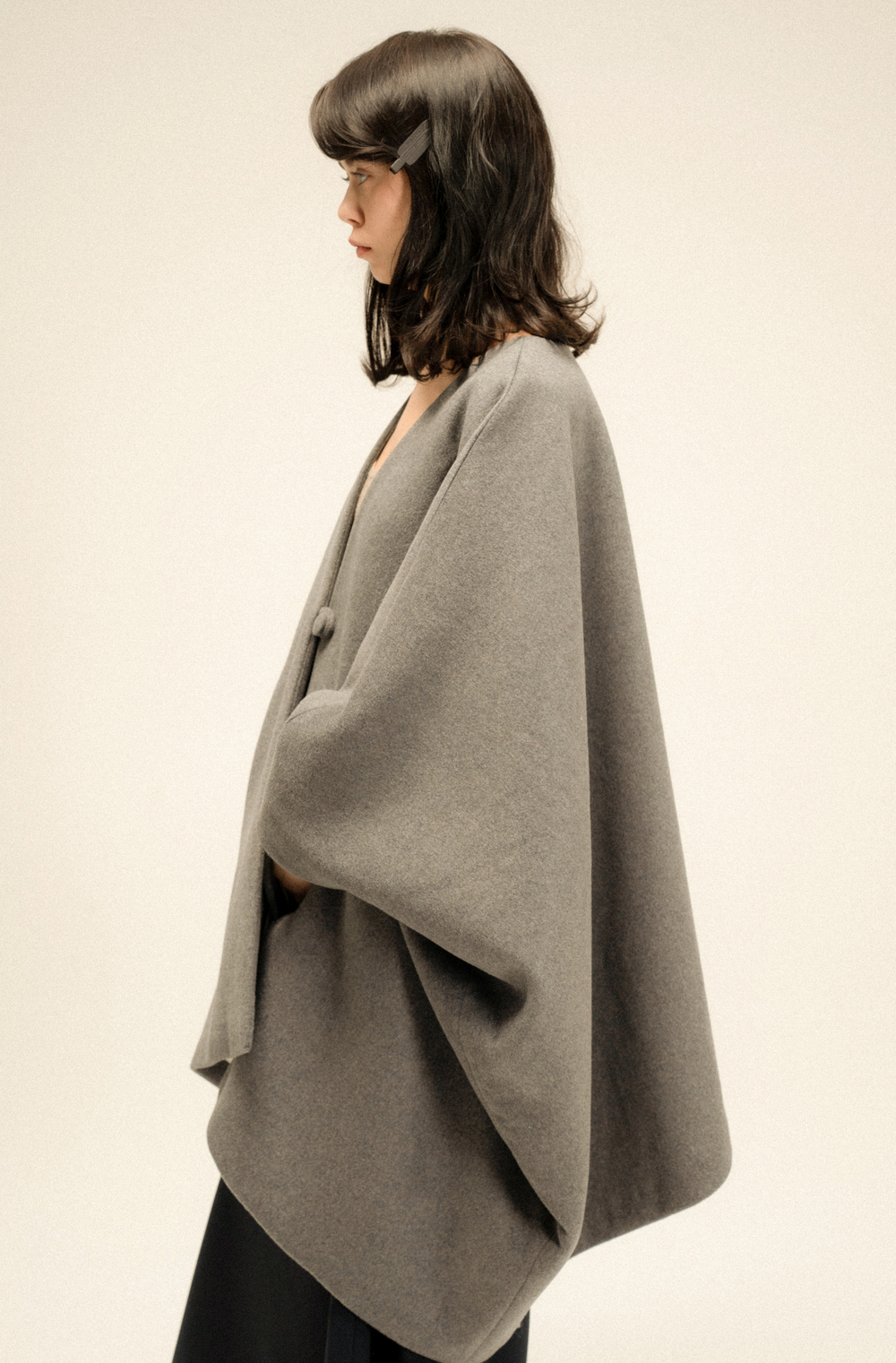 Лаконичное пальто свободного кроя