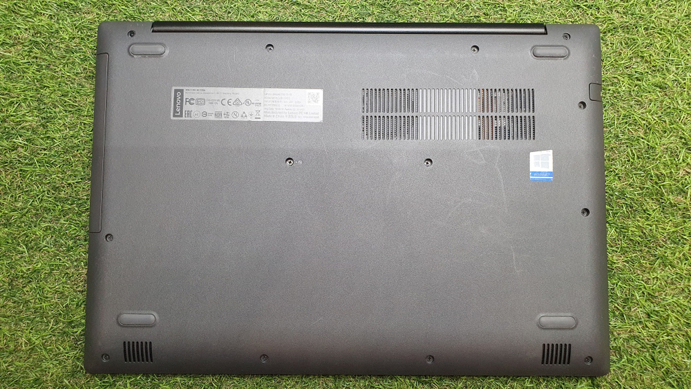 Ноутбук Lenovo i3-7/4Gb/FHD
