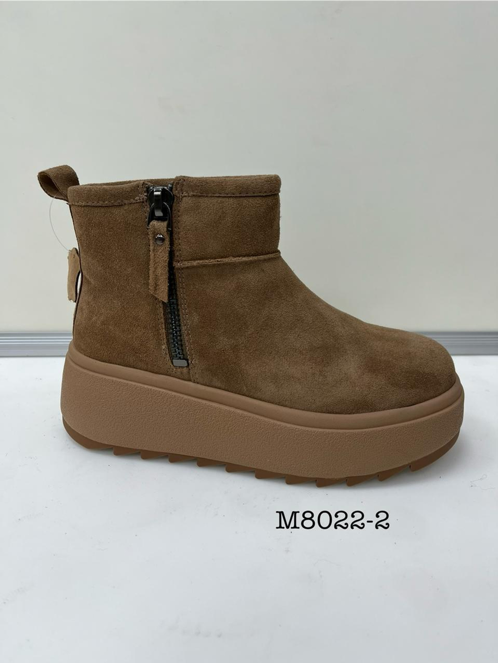 Угги зима нат. замша по 8 пар (36-41)р./ M8022-2