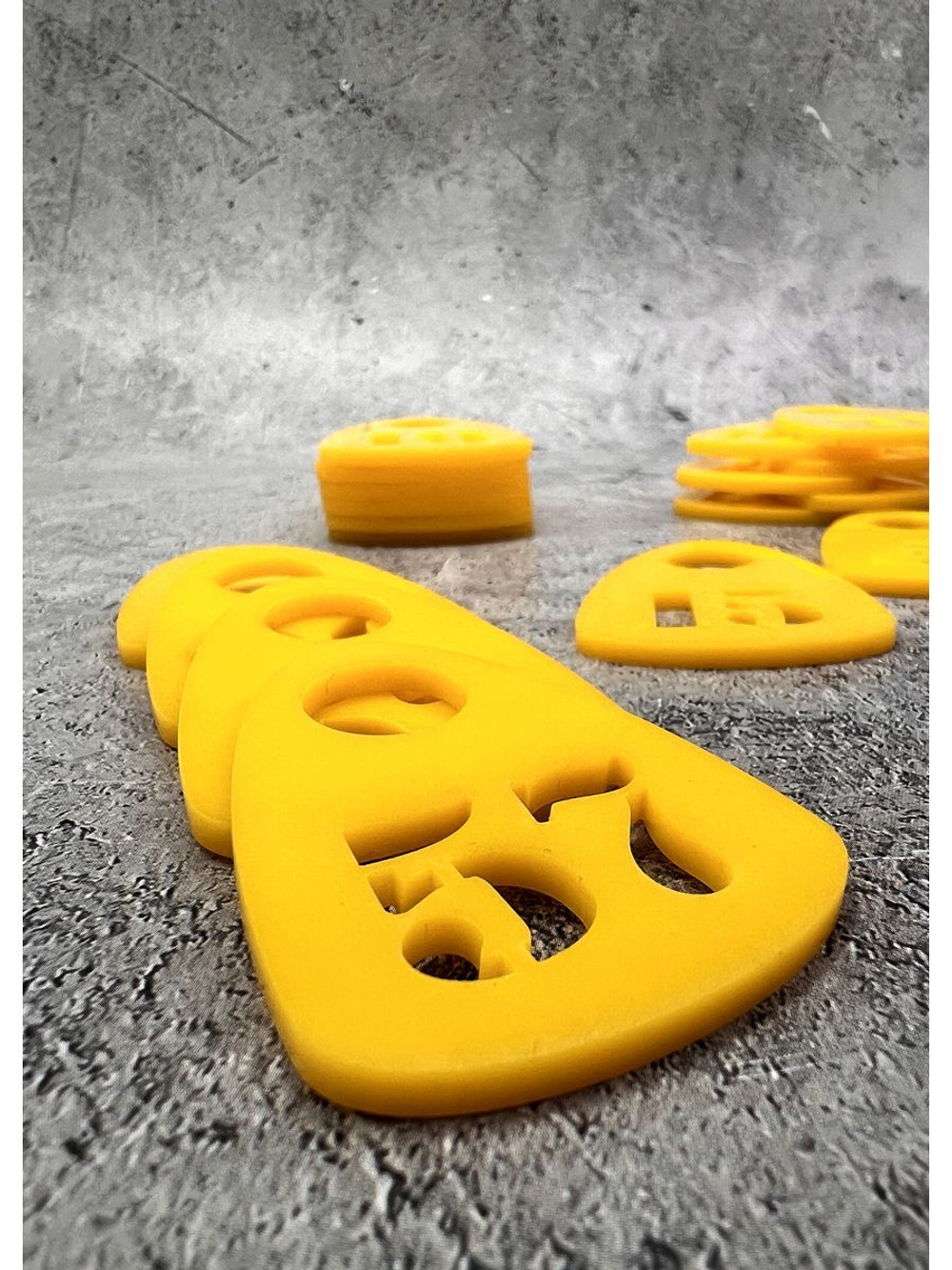 Номерки для гардероба прорезные