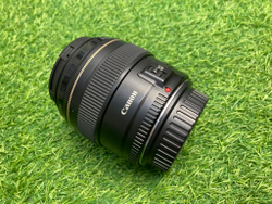 Canon EF 85mm 1.8 USM