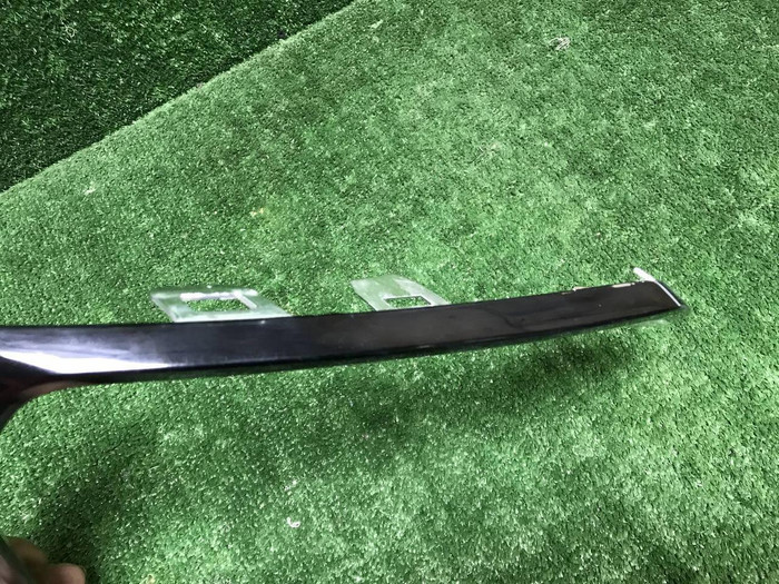 Накладка переднего бампера Geely Monjaro (21-нв)