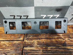 Накладка переднего бампера Площадка гос. номера Kia Sportage 5 (NQ5) 21-нв Б/У Оригинал 86529P1EA0