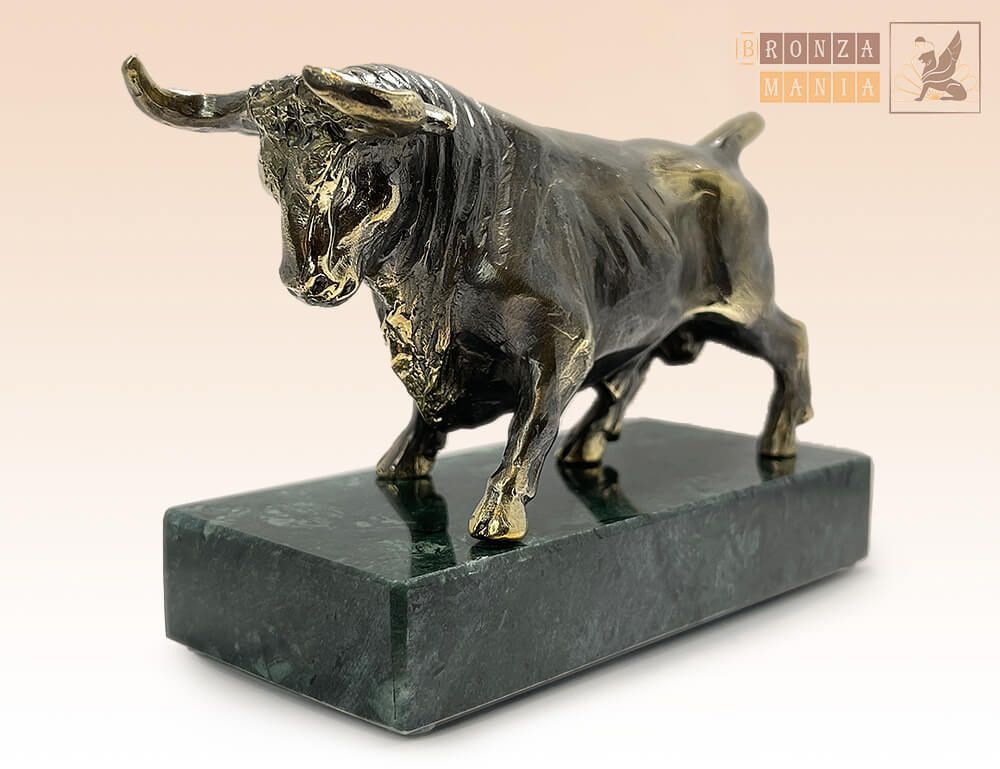 статуэтка Бык Коррида на змеевике