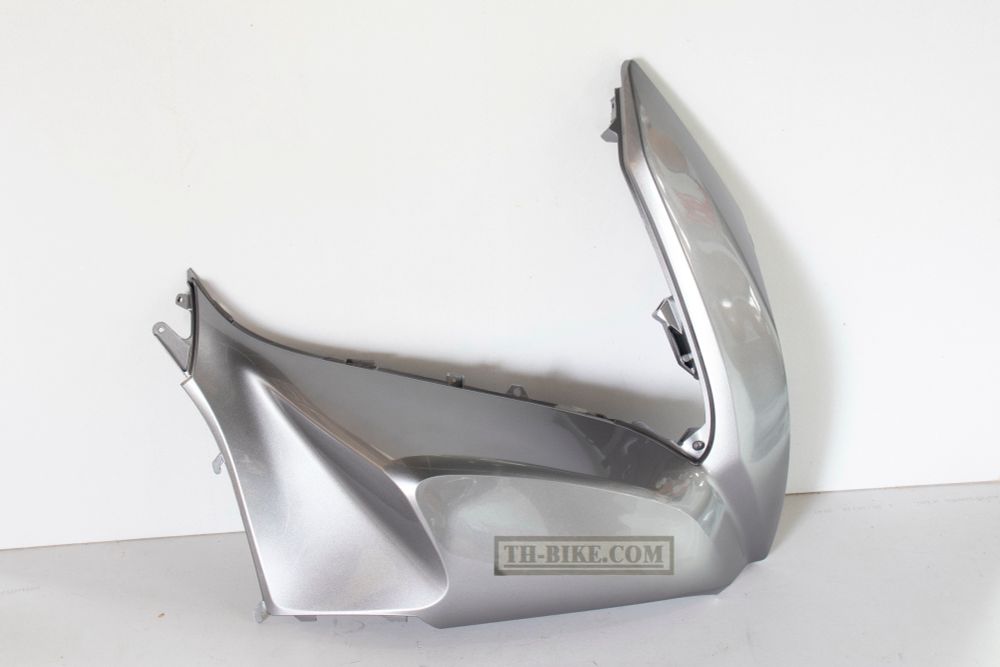 64501-KWN-902ZD. COVER, R. FR. *NHA14M*, Silver. Honda PCX.  (NHA14M SEAL SILVER METALLIC)