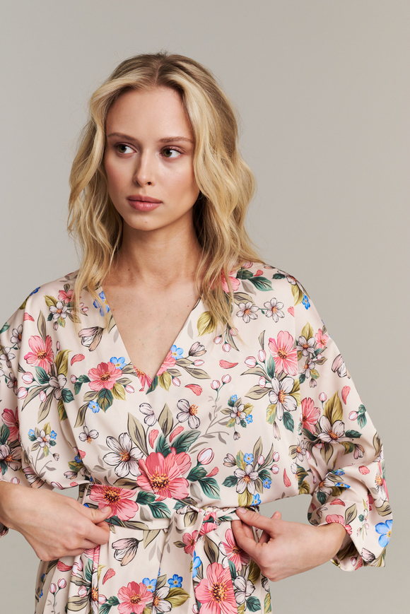 Шелковый халат-кимоно мини