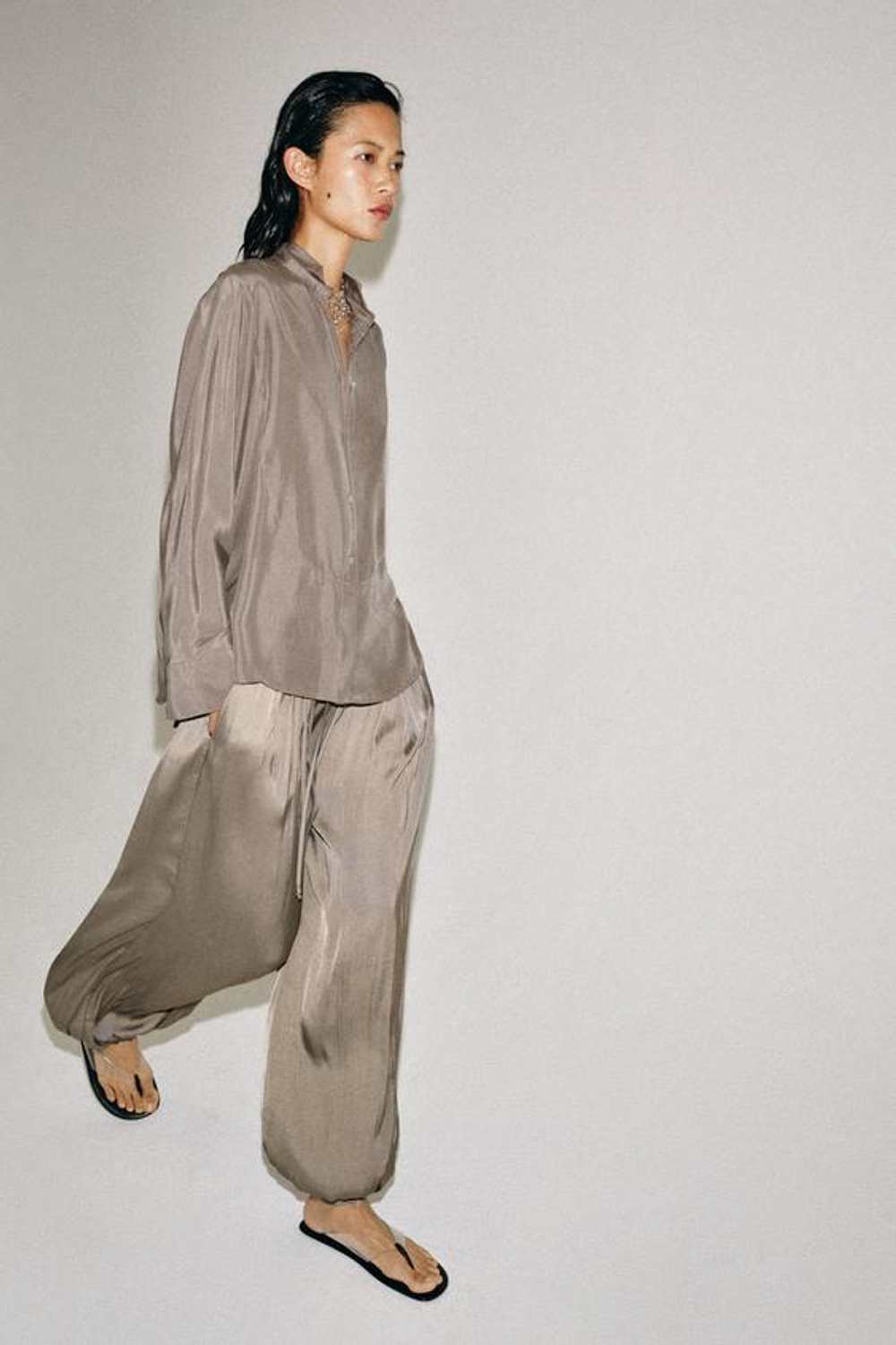 ZARA АТЛАСНЫЕ БРЮКИ-БАЛЛОНЫ — ZW COLLECTION, СЕРО-КОРИЧНЕВЫЙ