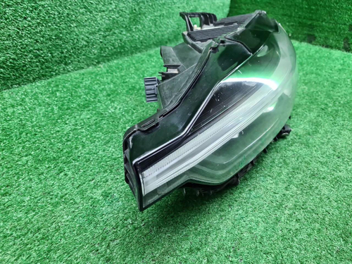 Фара левая Volvo XC60 2 (2021-н.в.) LED