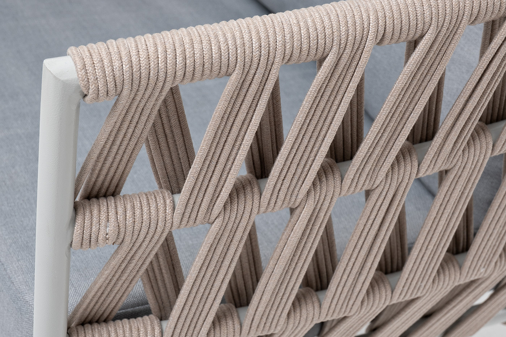 "Диего" кресло плетеное из роупа, каркас алюминий светло-серый (RAL7035) муар, роуп бежевый круглый, ткань светло-серая