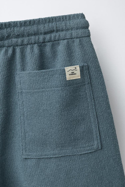 ZARA ШОРТЫ-БЕРМУДЫ В СТИЛЕ РУСТИК, ЗЕЛЕНОВАТО-СИНИЙ