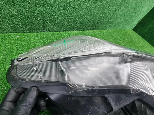 Фара правая Toyota Rav 4 CA40 (2012-2015) ксенон