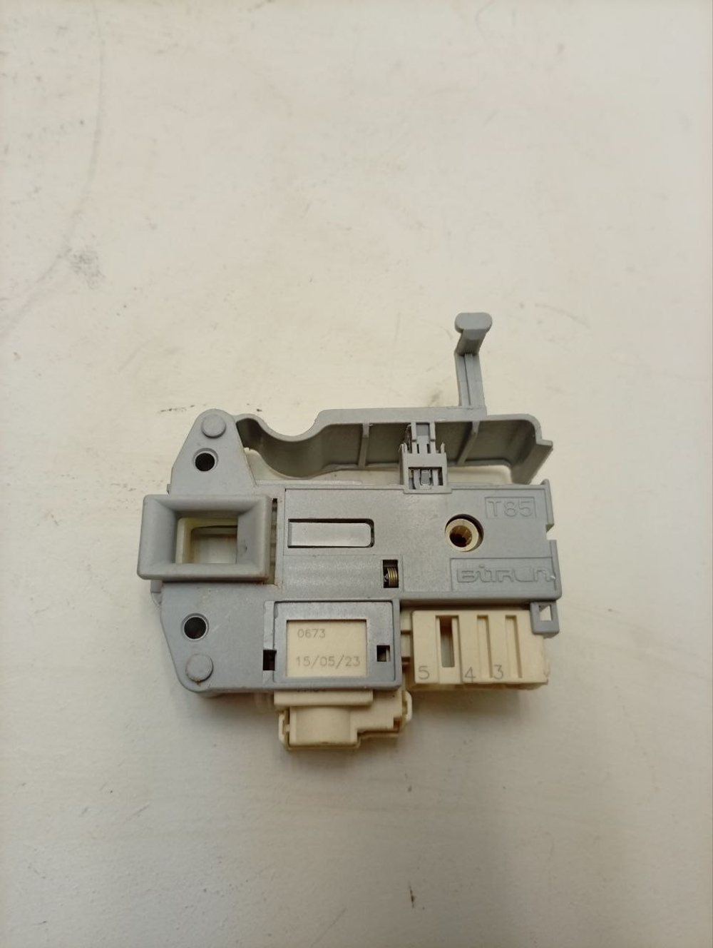 WMSD7105B кт17 Блокировка люка для стиральной машины Indesit Ariston C00254755 б/у