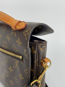 Сумка Louis Vuitton POCHETTE METIS