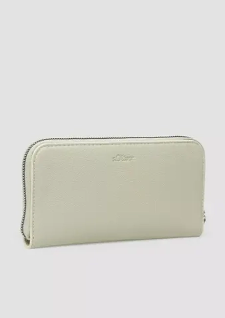 Кошелек с тиснением в виде сердца s.Oliver