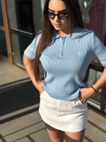 Футболка 0707 трикотажная с молнией и логотипом на груди