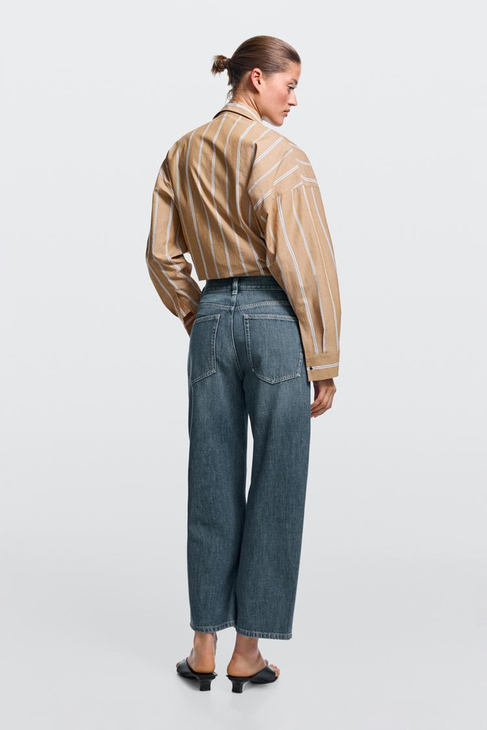 Massimo Dutti Укороченные джинсы средней посадки с широкими штанинами, средне-синий