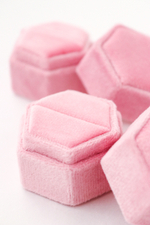 Ювелирная коробочка «Лариса Ивановна» шестигранной формы