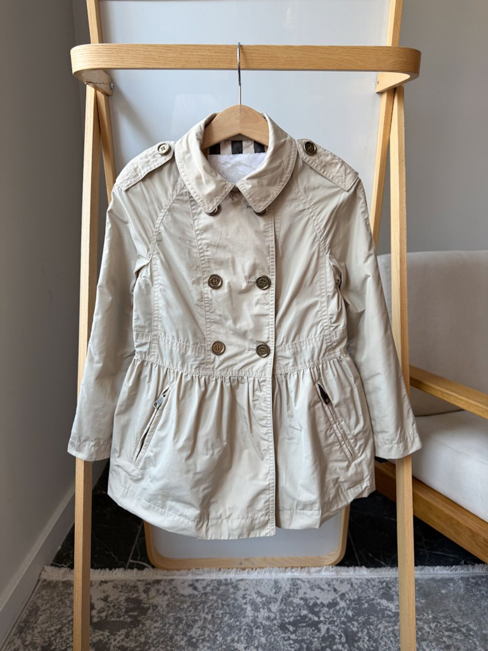 Плащ Burberry, 116