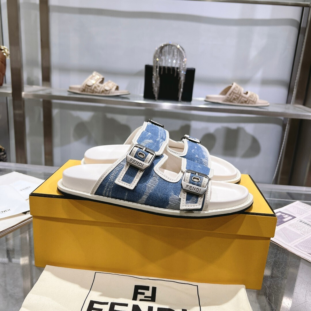 Fendi Feel Slides