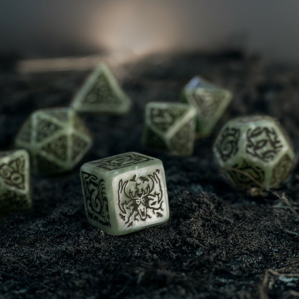The Witcher Dice Set: Leshen - The Totem Builder
