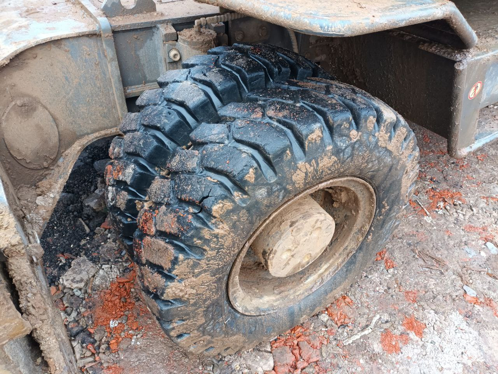 XCMG XE210* Экскаватор колесный XE210WD (Дизельный, 6,7 л, 184 л.с., АТ)