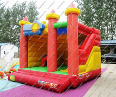 Надувной батут "Солнечный домик", 4*4*4 м