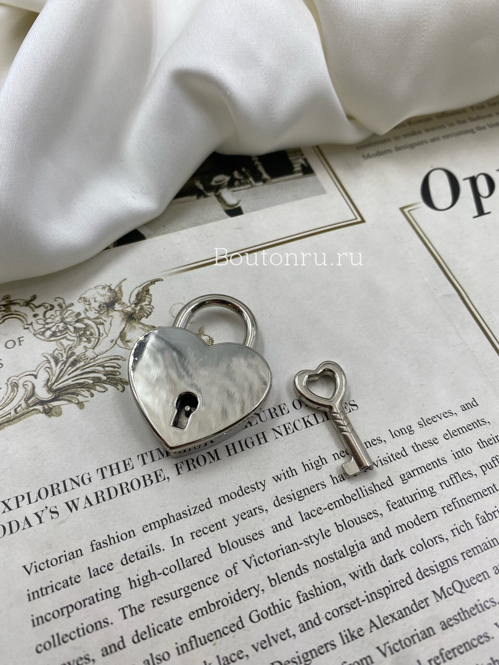 Замок сердце с ключом серебристый