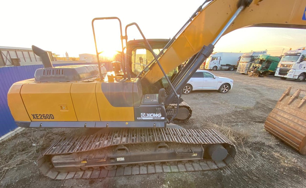 XCMG XE260 Экскаватор XE260D (Дизельный, 6,7 л, 204 л.с., АТ)