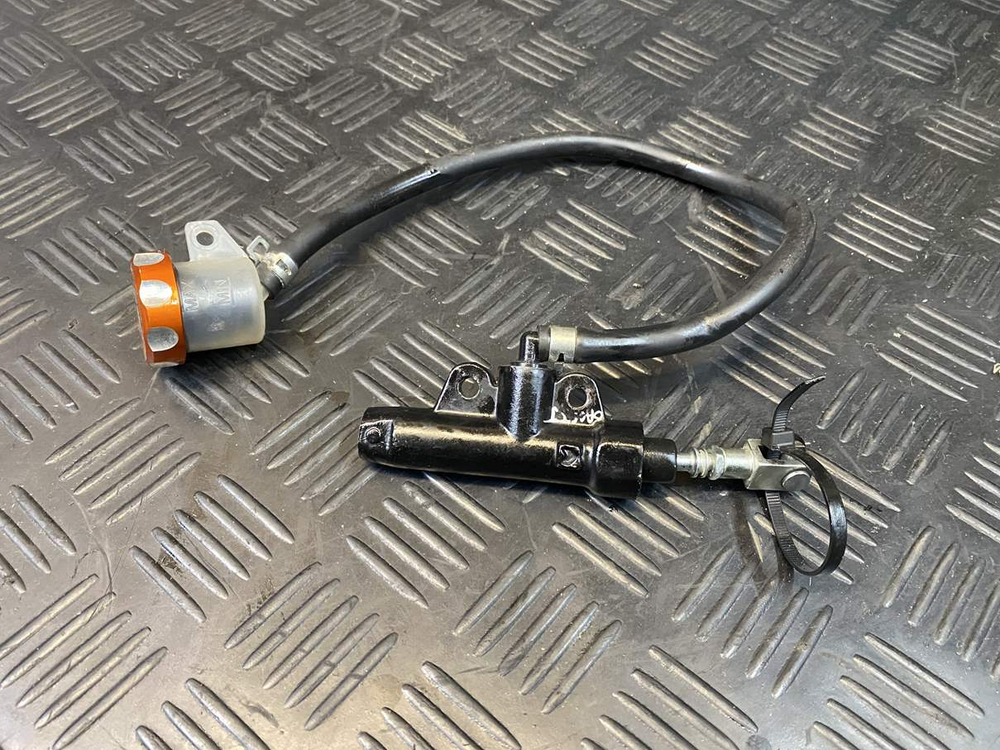 Цилиндр заднего тормоза KTM 250 Duke 2020