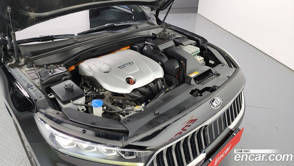 Kia K7 (Cadenza) Premier Hybrid Prestige (03.2020)