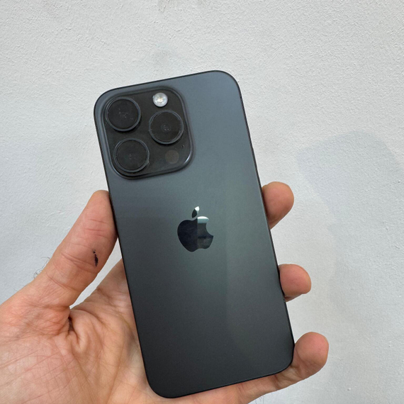 Apple iPhone 15 Pro 256GB 99% АКБ (полный комплект, без ремонта без вскрытия)