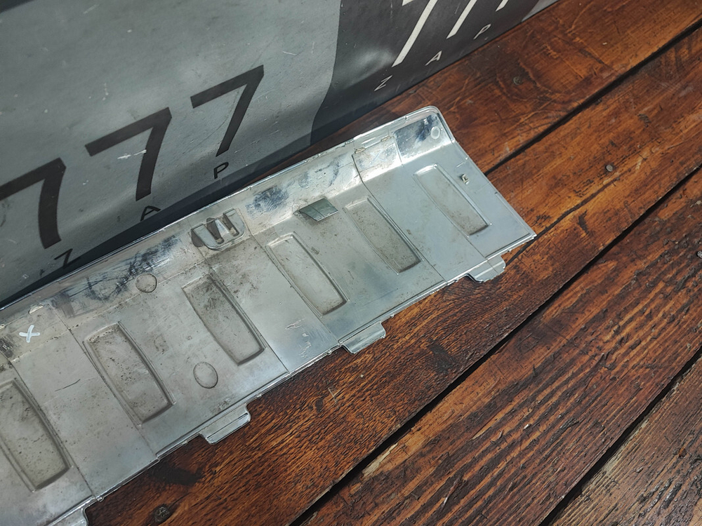 Накладка заднего бампера Mercedes GL (X166) 12-16 Б/У Оригинал A1668840190
