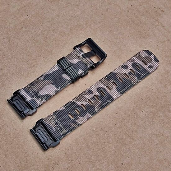 Ремешок тактический Tactix 22 мм. для Garmin Fenix 7 / 6 / 5, Forerunner 935 / 945 / 955, instinct, instinct 2, Epix Gen 2 нейлоновый быстросъемный на застежке (Камуфляж)