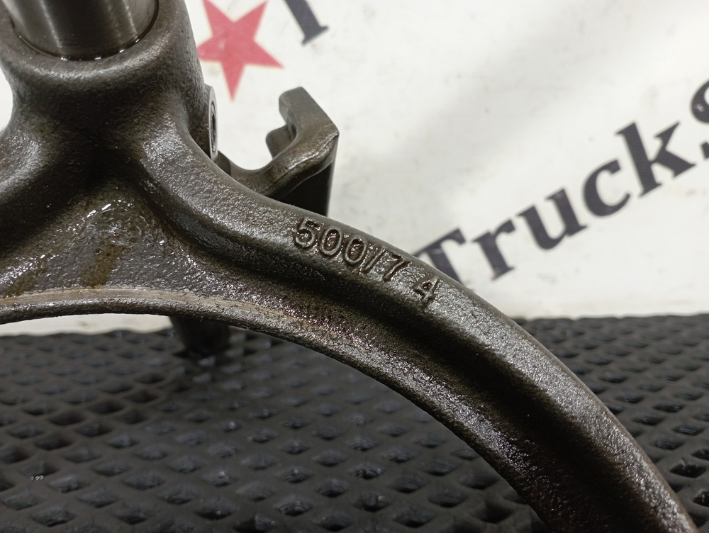 Вилка переключения передач