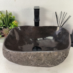 Раковина из речного камня RS-65065 44*33*15 0861