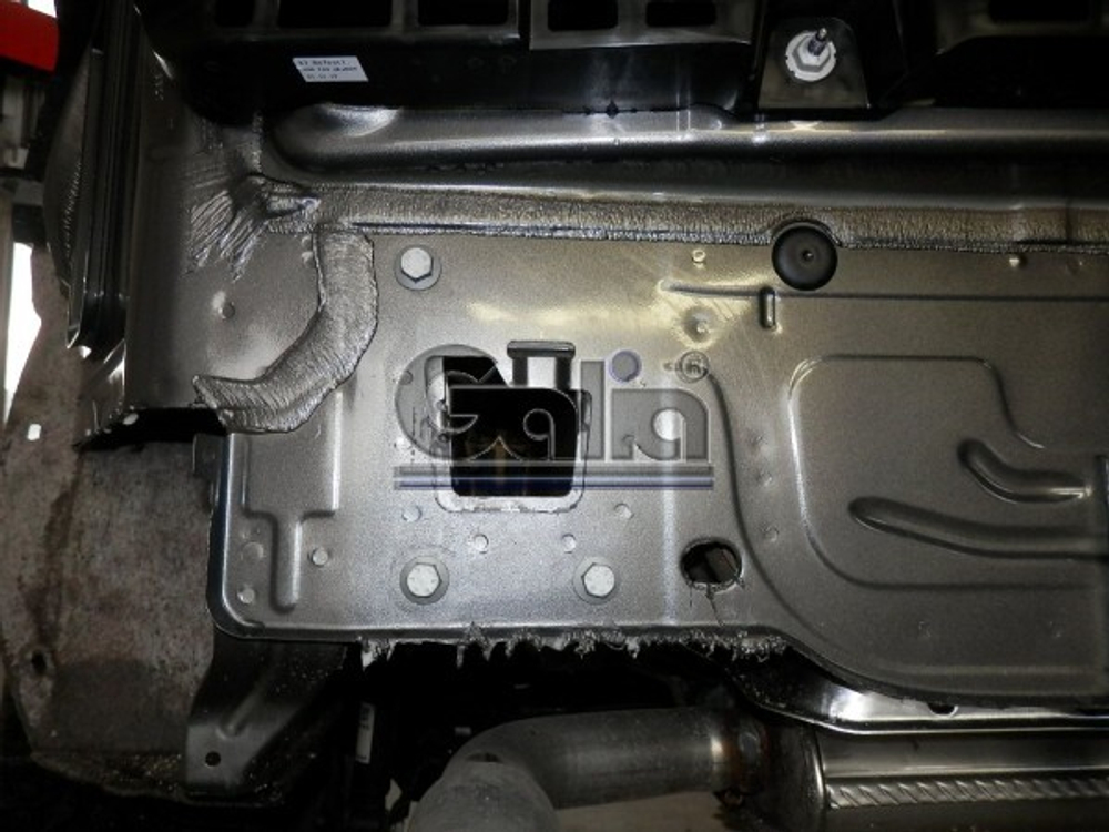 Фаркоп оцинкованный Galia A048A для Volkswagen Golf хетчбек 5 дв., Audi A3 хетчбек 3/5 дверей 2012- (паспорт и сертификат в комплекте)(без электрики)