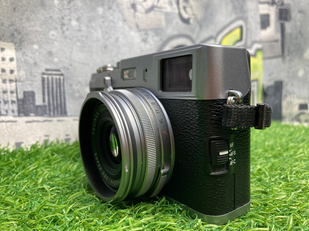FujiFilm FinePix X100