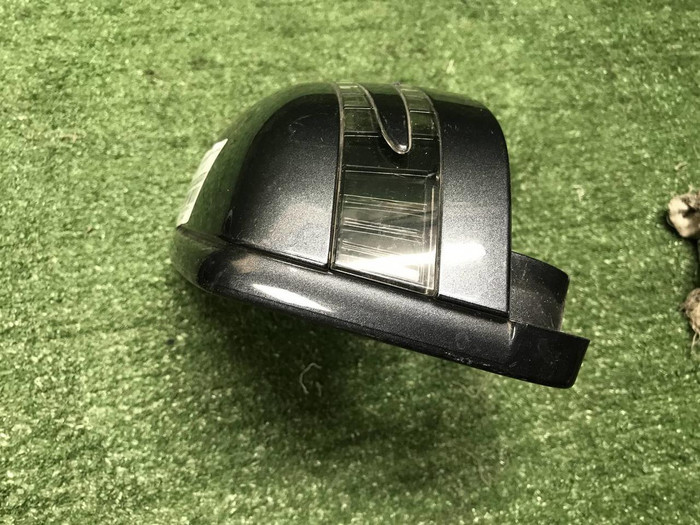 Крышка зеркала правая Mercedes M GLE W166 (11-18)